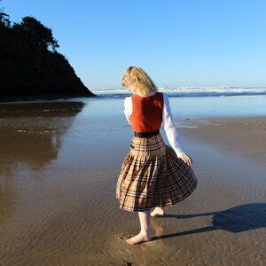 Vintage Scottish Kilt Skirt 100% Wool 24in Waist Size 0 XS Beige Burberry